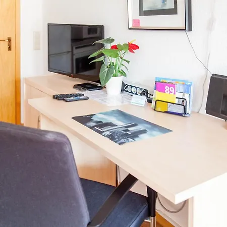 公寓 Fewoleipzig Sued Mit Tiefgarage 莱比锡